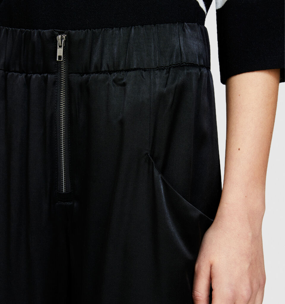 Satin pants - women's palazzo trousers - Black | Sisley image number 5